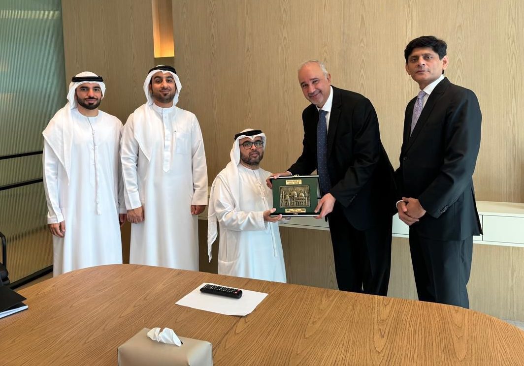Pakistan and UAE Review MoUs, Discuss Future Economic Collaboration