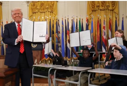 Trump Orders Plan to Dismantle U.S. Education Department