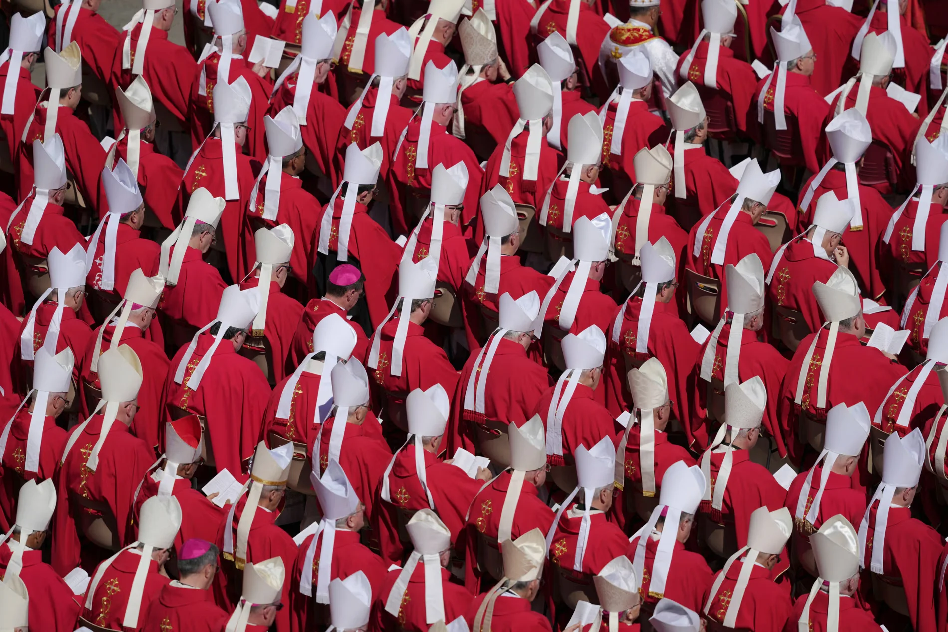 Conclave Begins as Sistine Chapel Locking Marks Formal Start of Papal Election Process