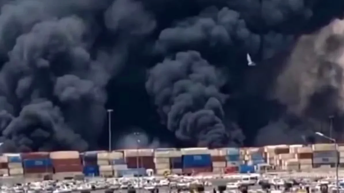 Massive Explosion at Iranian Port Leaves 8 Dead, 750 Injured
