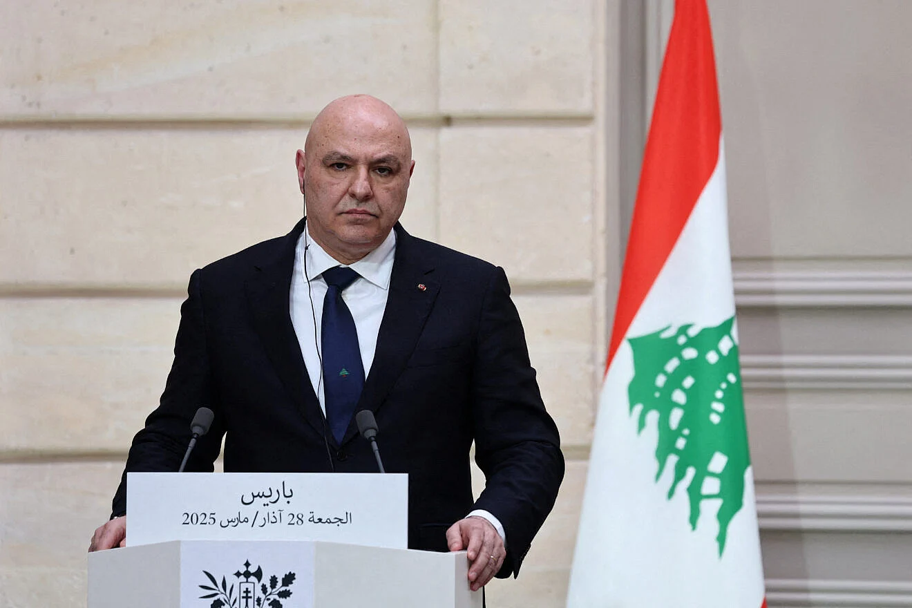 President Aoun Calls on US Military to Urge Israeli Withdrawal from Lebanese Territory