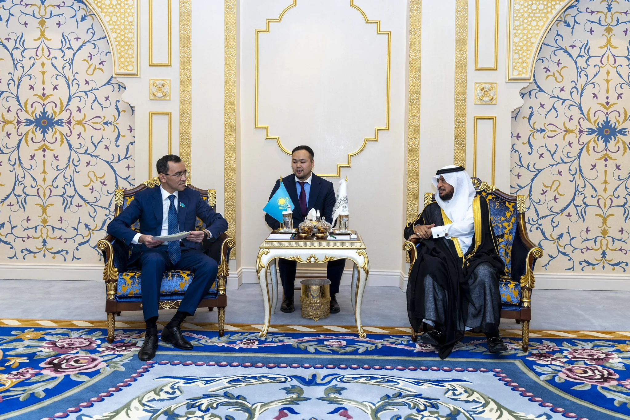 Kazakhstan’s Top Leadership Visits Muslim World League in Makkah, Signs Strategic Cooperation Agreement