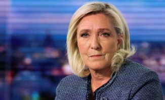 French Far-Right Mobilizes in Support of Marine Le Pen After Conviction