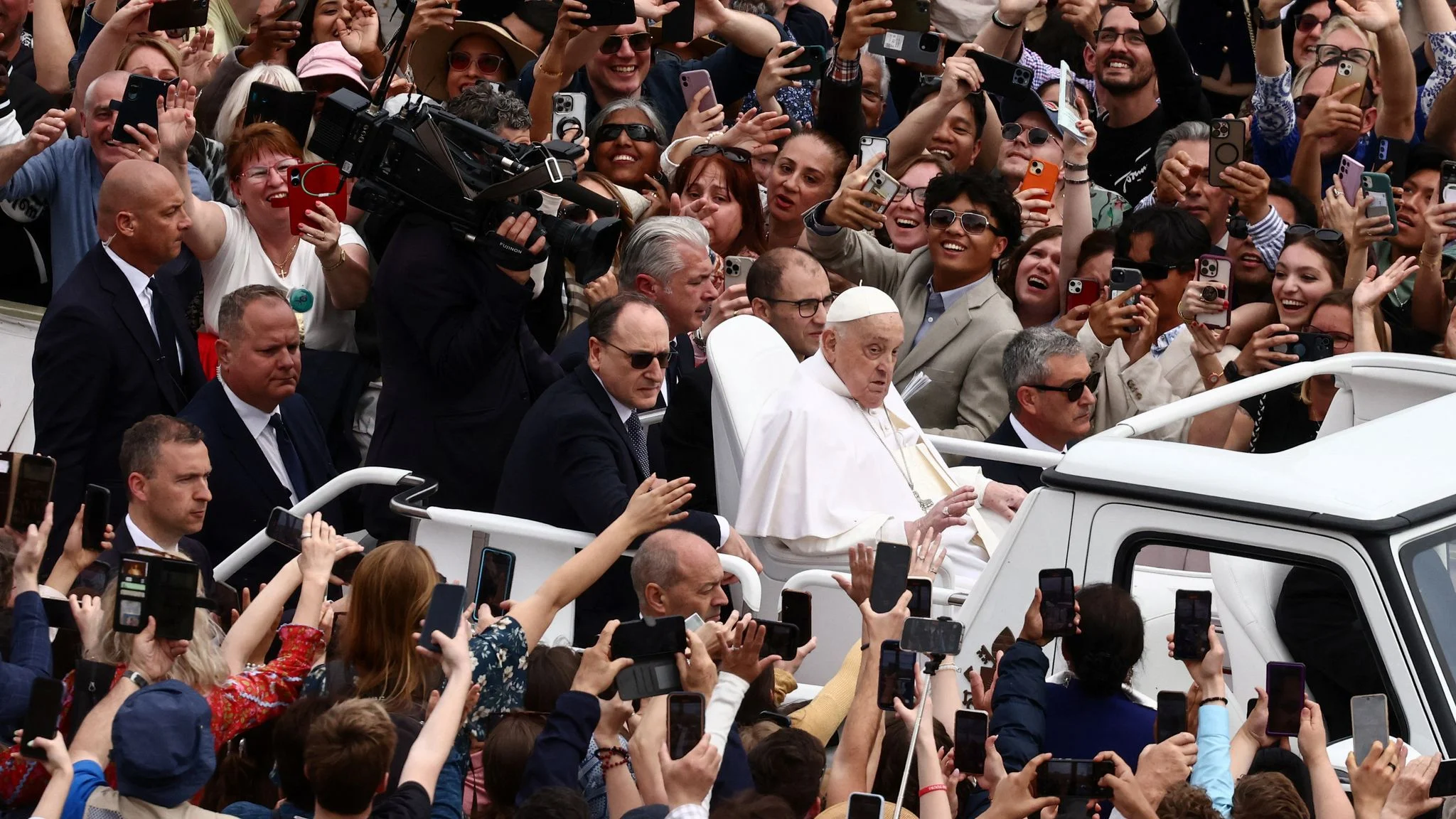 Pope Francis Returns to Public Eye with Easter Blessing from Pope mobile