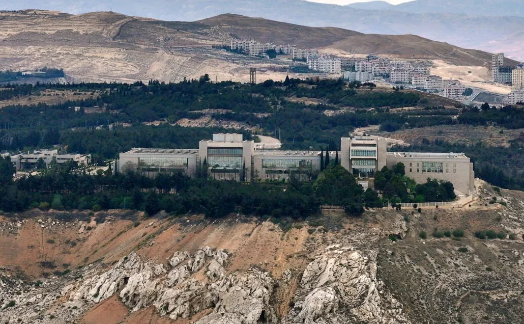 Israel Strikes Near Syrian Presidential Palace in Damascus Amid Sectarian Unrest