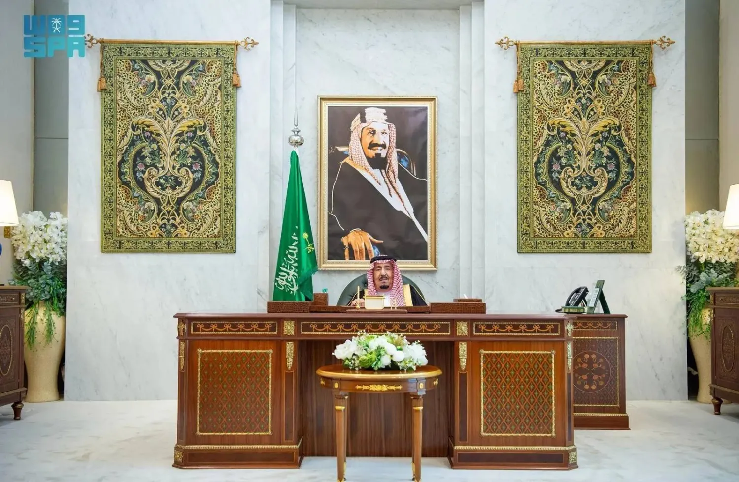 Newly Appointed Saudi Princes Take Oath Before King Salman in Jeddah