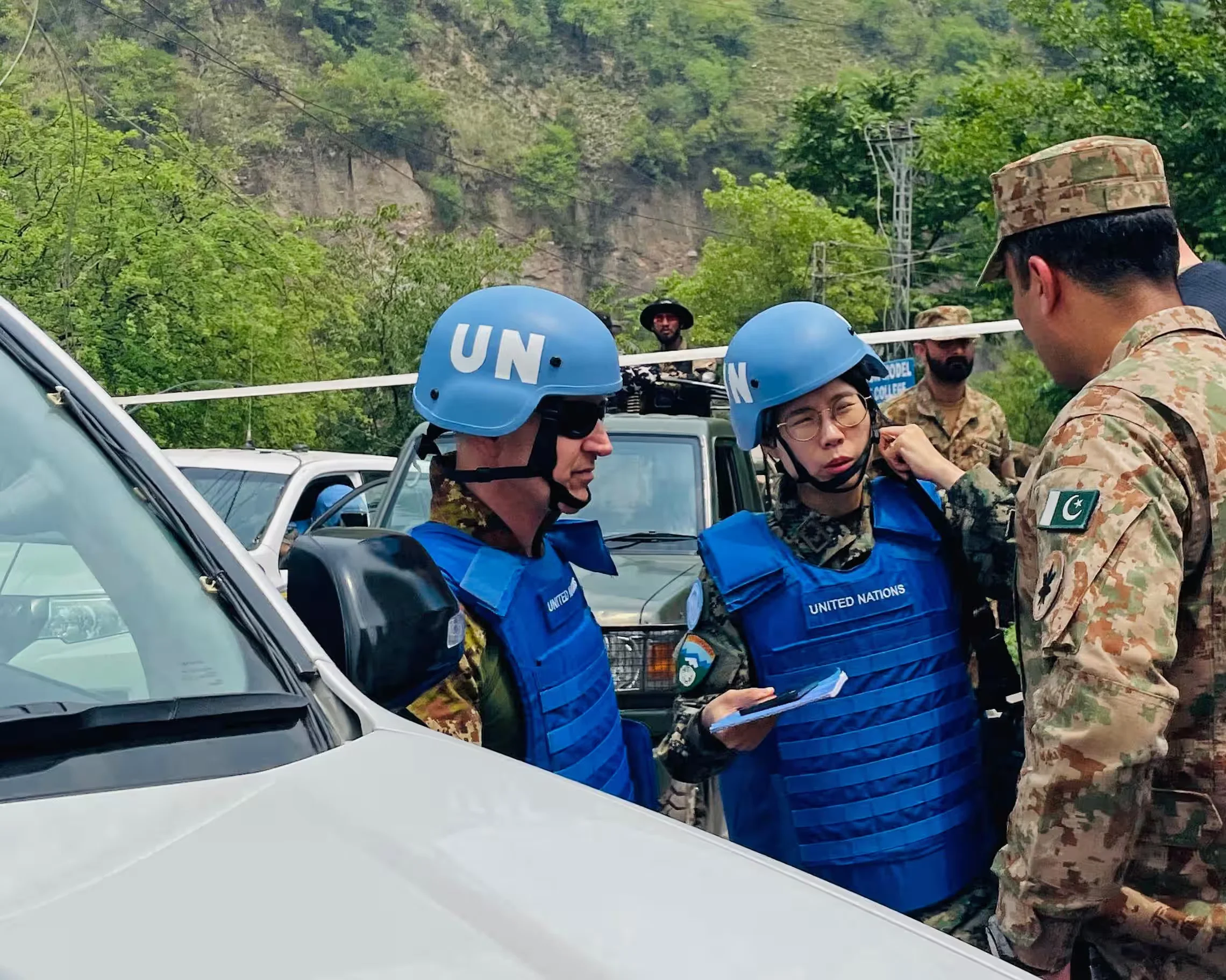 UN Military Observers Arrive in Muzaffarabad to Assess Post-Strike Situation