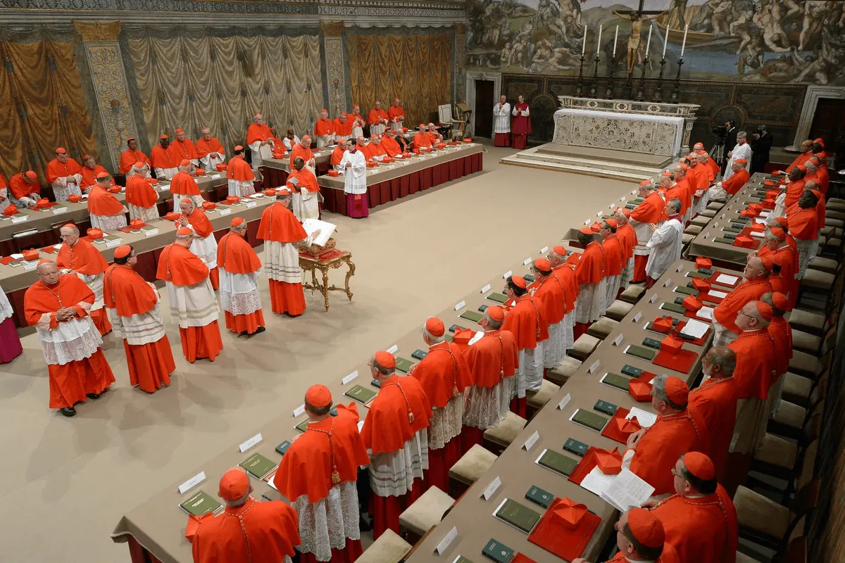 Vatican Conclave Officials Swear Secrecy Oath Ahead of Pope Election