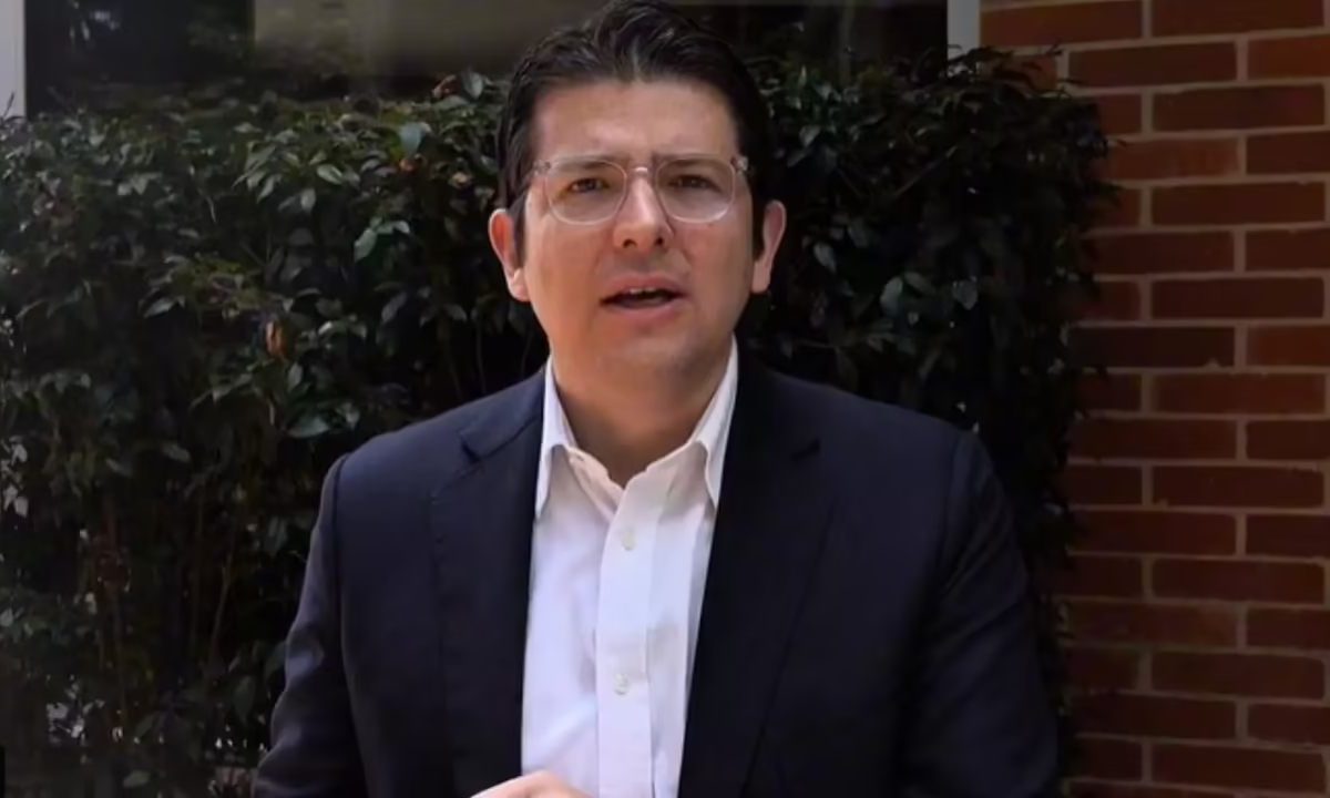 Colombian Presidential Candidate Miguel Uribe Shot, Condition Critical