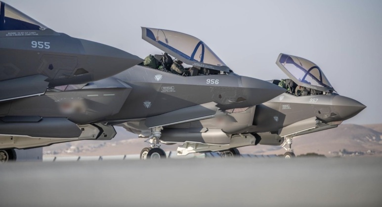 Iran Claims Destruction of Two Israeli F-35 Jets in Air Defense Operation