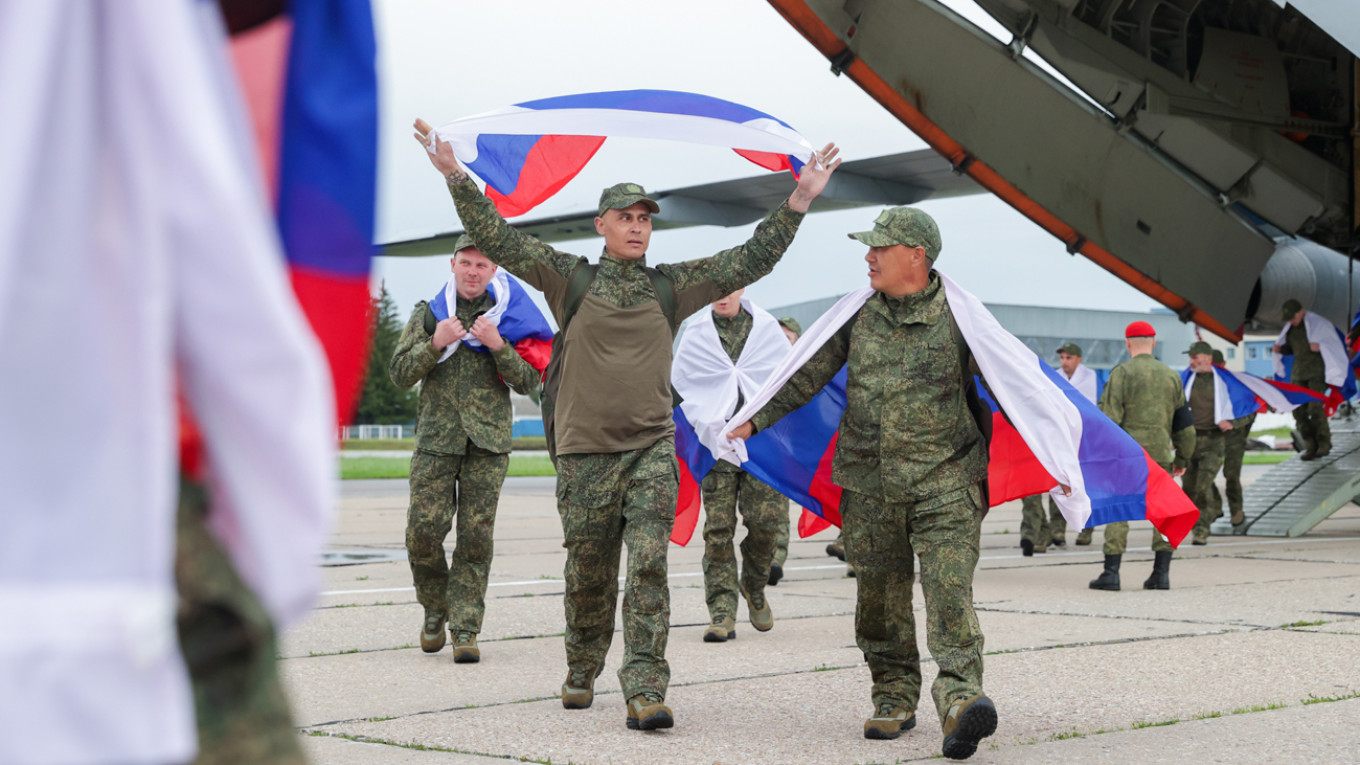 Ukraine and Russia Conduct Second POW Exchange in a Week