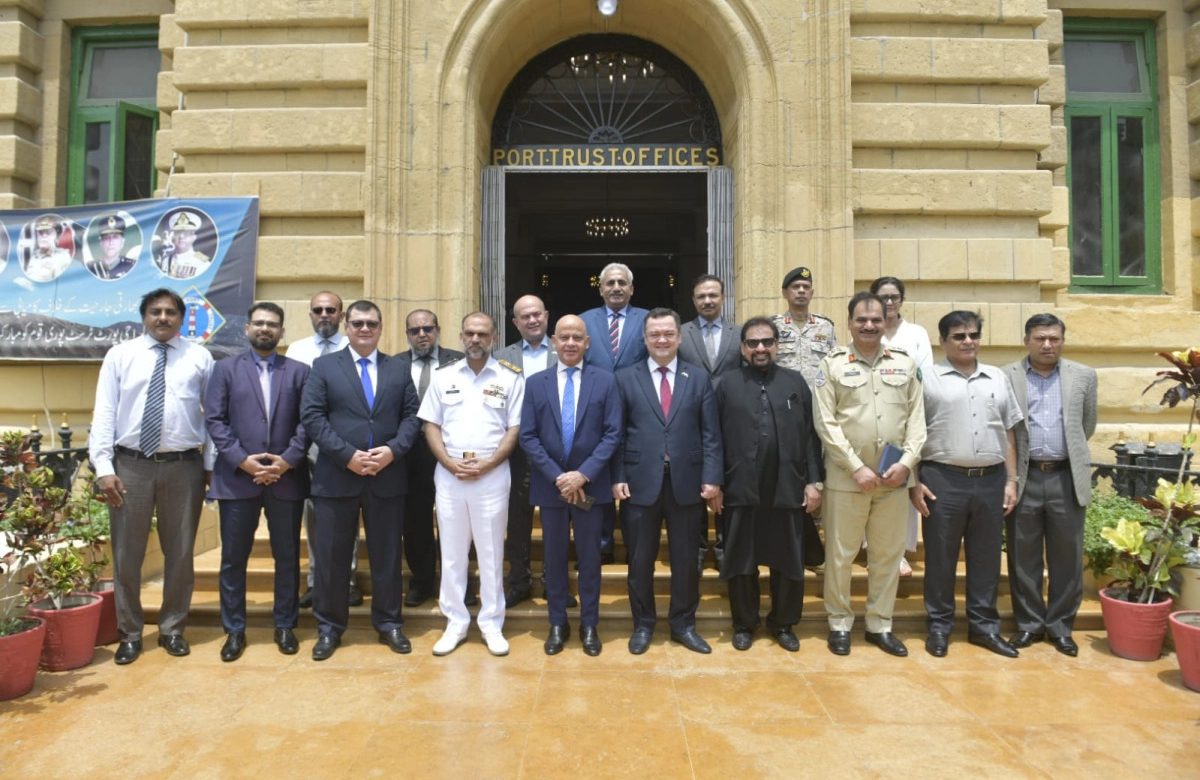 Uzbek Delegation Explores Maritime Investment Prospects at Karachi Port
