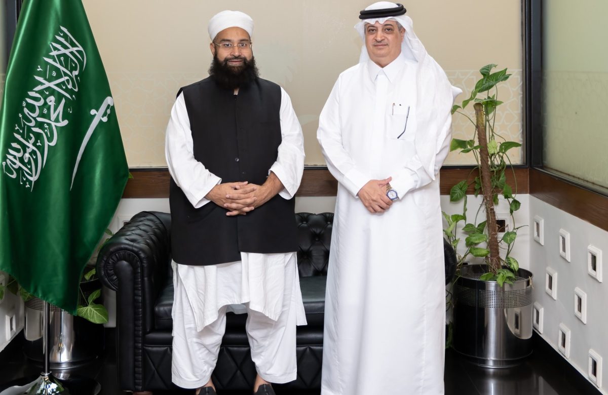 Hafiz Tahir Ashrafi Lauds Saudi Hajj Management, Urges Riyadh’s Diplomatic Role on Kashmir