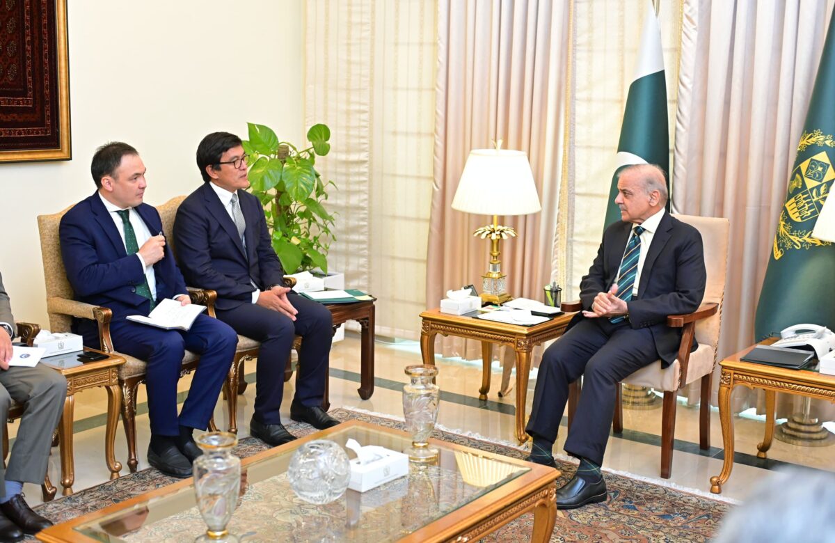 Kyrgyz Deputy PM Meets PM Shehbaz Sharif to Strengthen Bilateral Cooperation
