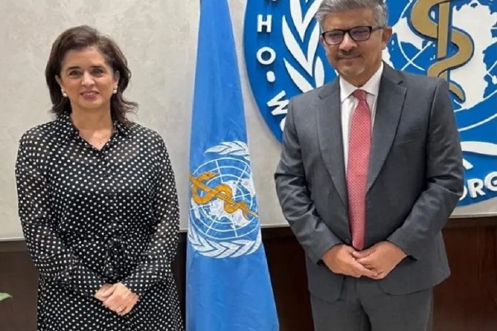 Pakistan Envoy Meets WHO Regional Director in Cairo