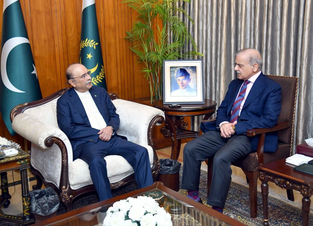 President, PM Review Pakistan’s Political and Security Situation