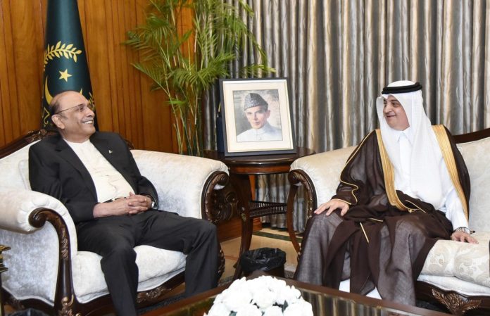 President Zardari, Saudi Envoy Discuss Strengthening Economic and Cultural Ties