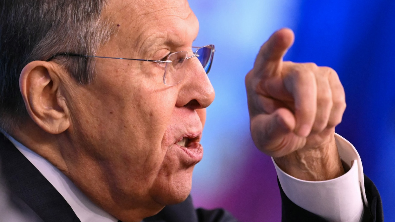 Russia Accuses Western Sanctions of Derailing UN Food Export Agreement