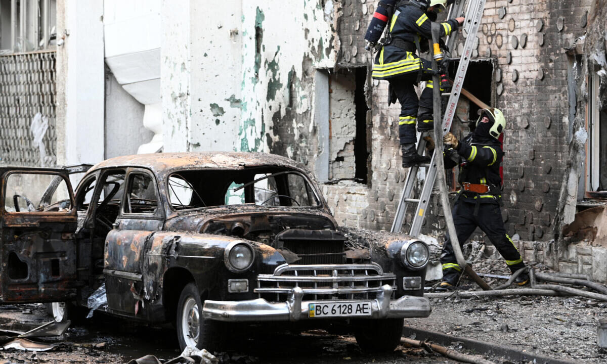Russia Strikes Western Ukraine in Large-Scale Assault