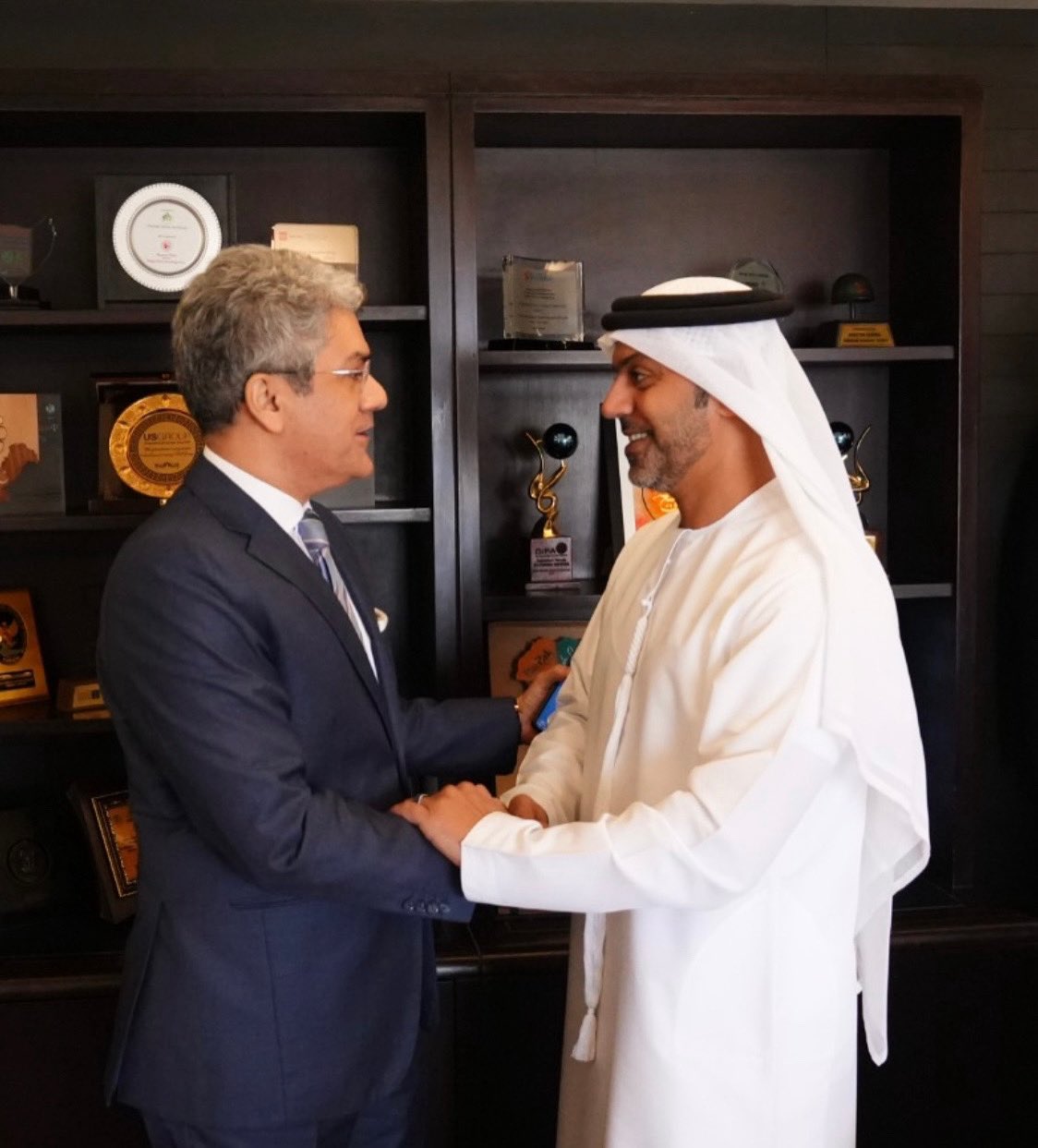 UAE Ambassador Visits Pakistan Stock Exchange, Discusses Strategic Cooperation with PSX Leadership