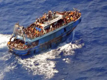 140 migrants believed dead as boat capsizes