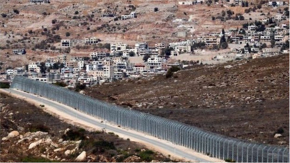 Israel’s far-right Finance Minister Bezalel Smotrich has approved tenders for 3,000 housing units in the controversial E1 settlement zone between Jerusalem