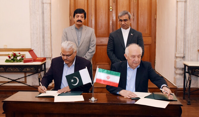Pakistan, Iran Sign 12 Cooperation Deals, Set $10 Billion Trade Goal by 2028