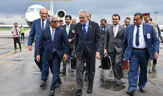 Pakistan’s Deputy PM Ishaq Dar Arrives in Dhaka for High-Level Bilateral Talks