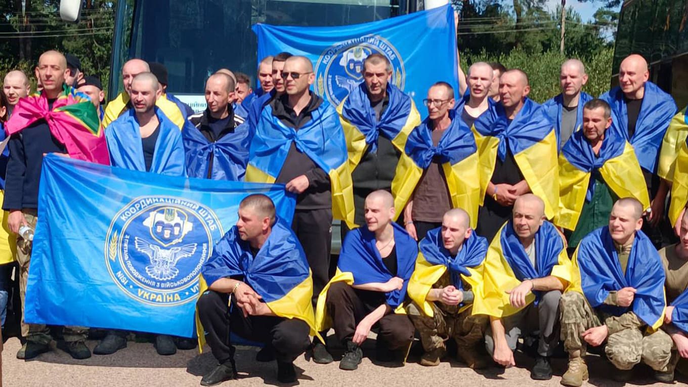 Russia and Ukraine Swap 84 Prisoners Each Ahead of Trump-Putin Alaska Summit
