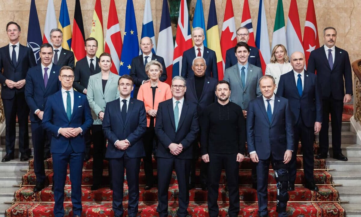European Leaders Weigh Security Guarantees for Ukraine as Paris Hosts Key Talks